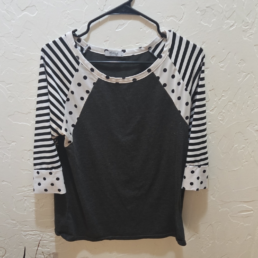 3/$10 Meaneor Black and White Polka Dot Top